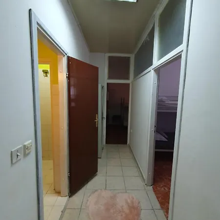 Gest House Emilio 旅馆